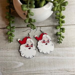 🎅🏼 Vintage Santa Claus Red Hat Christmas Holiday Earrings! New! Handmade!
